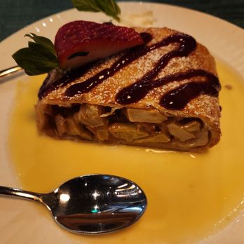 Spargel On 9 - Apple Strudel - German Near Me - Queensbury, New York