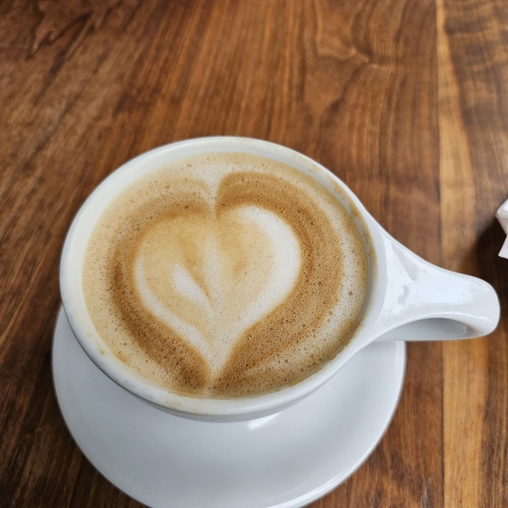 Le Coffee Shop - Breakfast & Brunch Near Me - Temecula, California
