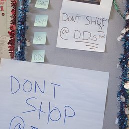 DDs in South Gate is giving their customers counterfeit money!! DDs in South Gate is giving their customers counterfeit money!!