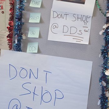 dd's DISCOUNTS - DDs in South Gate is giving their customers counterfeit money!! - Discount Store Near Me - South Gate, California dd's DISCOUNTS - DDs in South Gate is giving their customers counterfeit money!! - Discount Store Near Me - South Gate, California