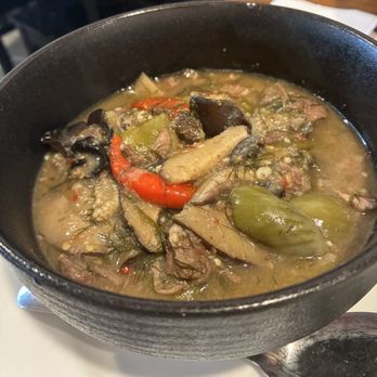 Bhan Mae Vane - Aou Nuer - Thai Near Me - Alameda, California