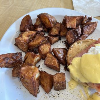 Rox Diner - Best home fries in years!  Crunch! - Diners Near Me - West Roxbury, Massachusetts