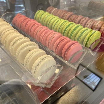 Desseire - Bakeries Near Me - Houston, Texas