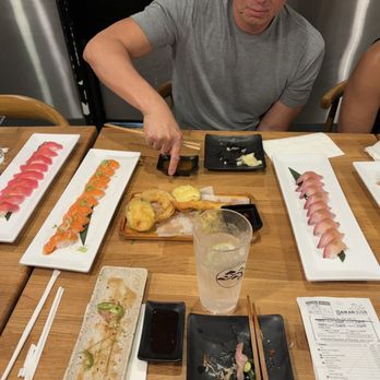 Aikan Sushi - Assorted sushi - Izakaya Near Me - Northridge, California Aikan Sushi - Assorted sushi - Izakaya Near Me - Northridge, California