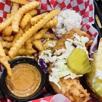Byrd’s Hot Chicken - Chicken sandwich with fries - Chicken Wings Near Me - Boynton Beach, Florida