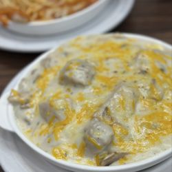 Hong Kong Wing Tai Restaurant - Hong Kong Wing Tai Restaurant - baked chicken and mushroom in cream sauce on rice