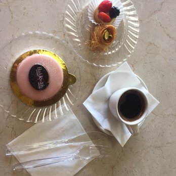 Baklovah Bakery - C'mon, y'all! It's just a beautiful, really beautiful day to be a human. Y'know the angels are curious!! Enjoy!! - Desserts Near Me - San Antonio, Texas