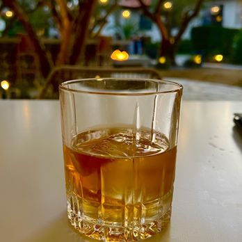 Grapefruit Basil Restaurant - Old fashion - New American Near Me - Indian Wells, California