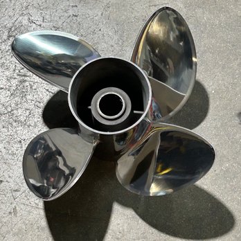 Cutting Edge Propellers - After Cutting Edge had the prop for just two days. Fixed and Polished - Boat Repair Near Me - Santa Ana, California Cutting Edge Propellers - After Cutting Edge had the prop for just two days. Fixed and Polished - Boat Repair Near Me - Santa Ana, California