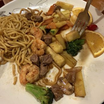 Sake House 2 - Food was mid at best but we were hungry and service was even worse. - Sushi Bars Near Me - Jacksonville, Florida