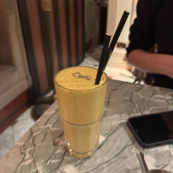 Dishoom - Mango & Fennel lassi - Indian Near Me - London, XGL