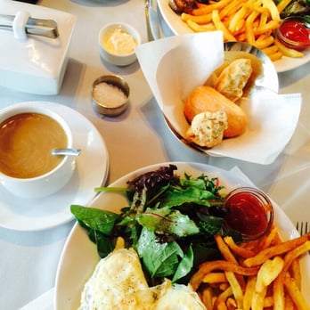 Robert - Steak and eggs in brunch - New American Near Me - New York, New York