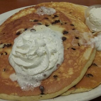 Le Peep - Choc chip pancakes - Breakfast & Brunch Near Me - Charlotte, North Carolina Le Peep - Choc chip pancakes - Breakfast & Brunch Near Me - Charlotte, North Carolina