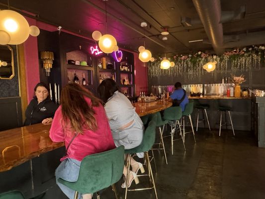 THE POWDER ROOM CHAMPAGNE BAR & RESTAURANT - Updated July 2025 - 264 ...