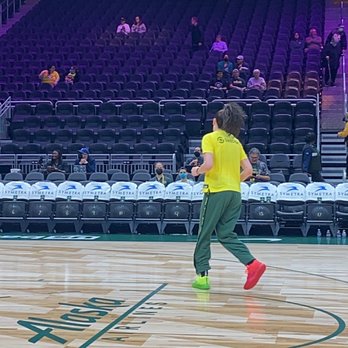 Climate Pledge Arena - Breanna Stewart - Stadiums & Arenas Near Me - Seattle, Washington Climate Pledge Arena - Breanna Stewart - Stadiums & Arenas Near Me - Seattle, Washington