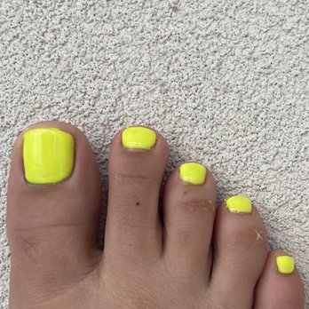Classy Nails - Close up right after outside - Nail Salons Near Me - Baton Rouge, Louisiana