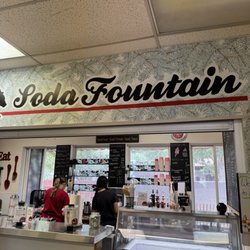 Bear Coal Soda Fountain - Soda fountain counter