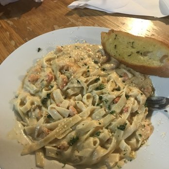 Sammys Grill - Seafood fettucine $18 - Seafood Near Me - Baton Rouge, Louisiana