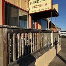 Upper Crust Pizzeria - Outside