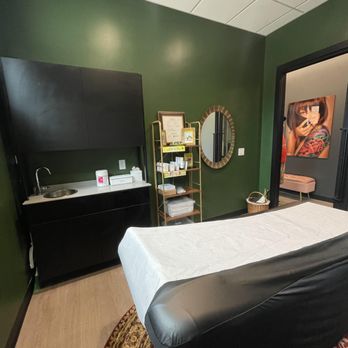 Darrian Leigh Esthetics - Waxing Near Me - Brentwood, Tennessee Darrian Leigh Esthetics - Waxing Near Me - Brentwood, Tennessee