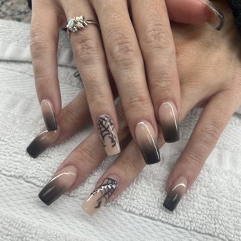 Nails Plus - Ombré black coffin  the ladies at this salon are so chill and do great work - Nail Salons Near Me - Forest Grove, Oregon
