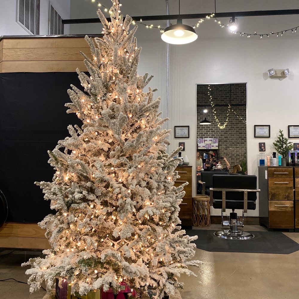 Tangles Salon - Pretty Christmas - Makeup Artists Near Me - Mount Juliet, Tennessee Tangles Salon - Pretty Christmas - Makeup Artists Near Me - Mount Juliet, Tennessee