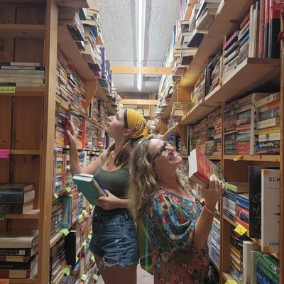 Chamblin Bookmine by null
