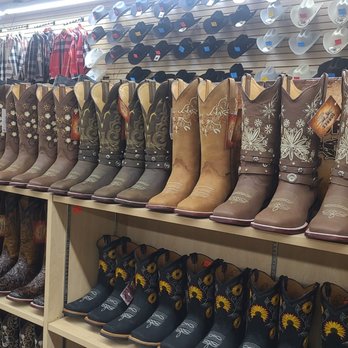 Moda Latina - Western Wear. Cowboy Boots. Cowboy Hats. - Men's Clothing Near Me - Las Vegas, Nevada