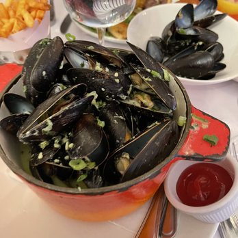 Jacques - Moules Dijonnaise - French Near Me - New York, New York