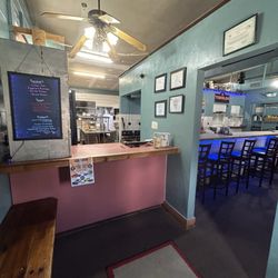 Betty's Pizza & Subs - Take out order pick up