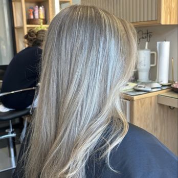 Salty and Suite - Blended and ready for the holidays - Hair Stylists Near Me - Huntington Beach, California Salty and Suite - Blended and ready for the holidays - Hair Stylists Near Me - Huntington Beach, California