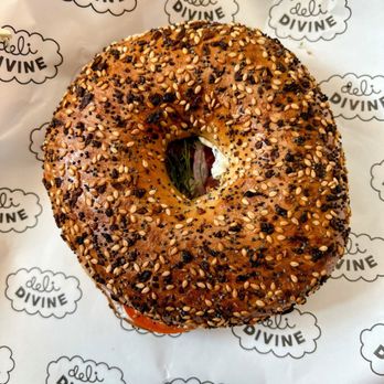 Deli Divine - Everything bagel, dilly schmear, shaved red onion, tomato - Delis Near Me - St. Louis, Missouri Deli Divine - Everything bagel, dilly schmear, shaved red onion, tomato - Delis Near Me - St. Louis, Missouri