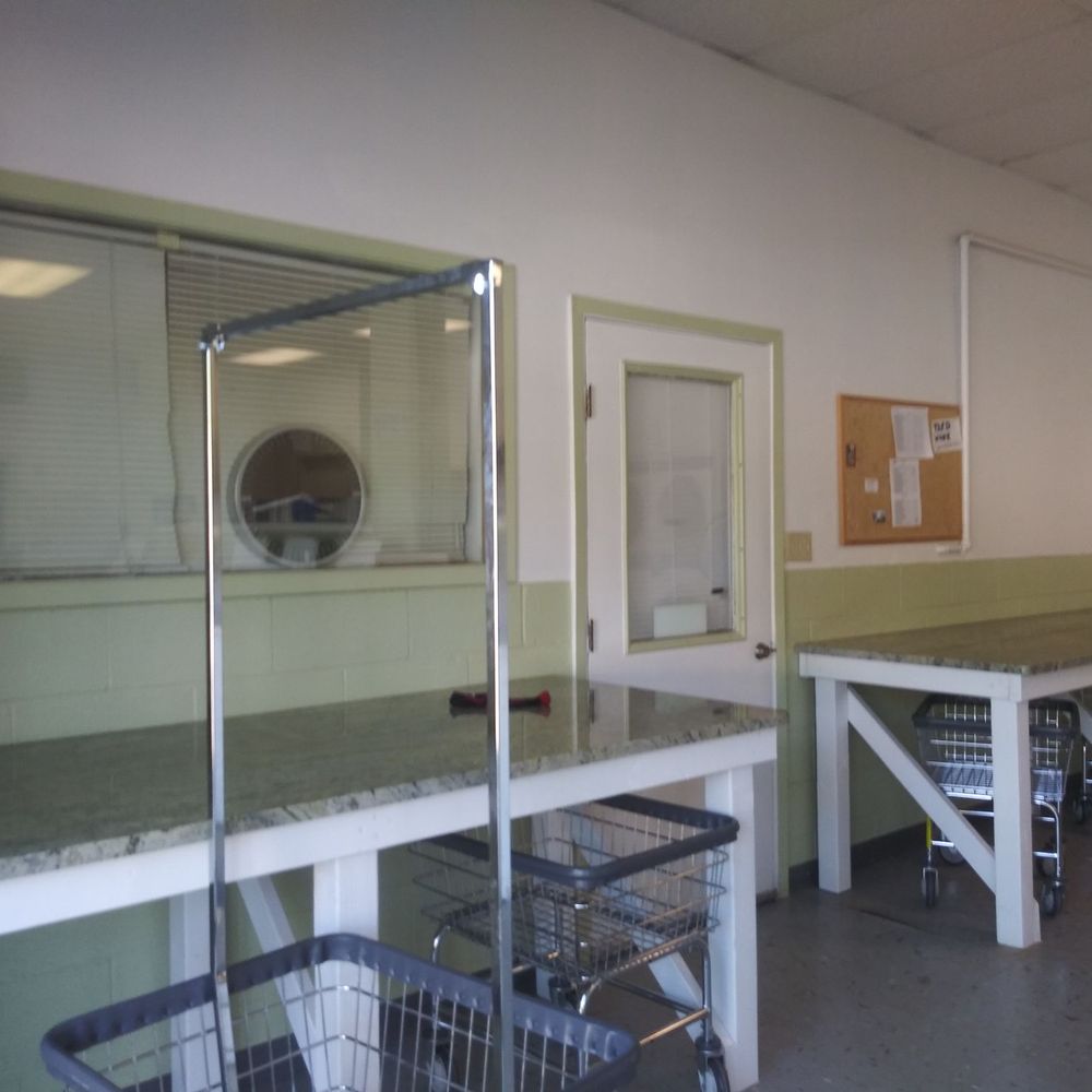 Capitan Coin Operated Laundry - Folding tables and baskets available - Laundry Services Near Me - Capitan, New Mexico Capitan Coin Operated Laundry - Folding tables and baskets available - Laundry Services Near Me - Capitan, New Mexico