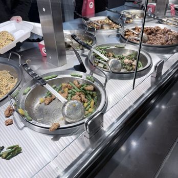 Panda Express - Super busy. Trying hard to keep up. - Chinese Near Me - Kannapolis, North Carolina