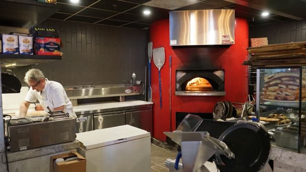 Isola Pizza Bar by null