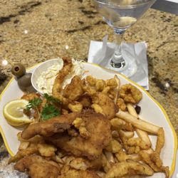 The Fishermen Platter and Martini.