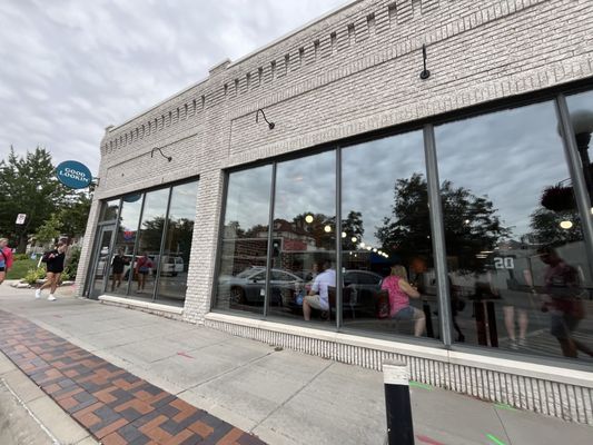 Good Lookin' by null