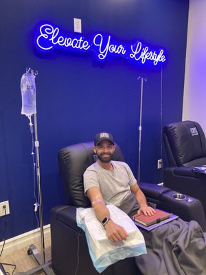 iCRYO Cryotherapy + iV Therapy + Body Sculpting