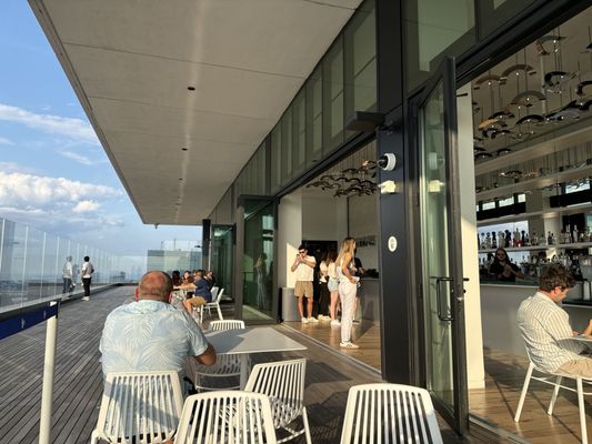 The Stratus - Rooftop Bar Boston by null