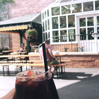Bill's Beer Garden - Pubs Near Me - Ann Arbor, Michigan