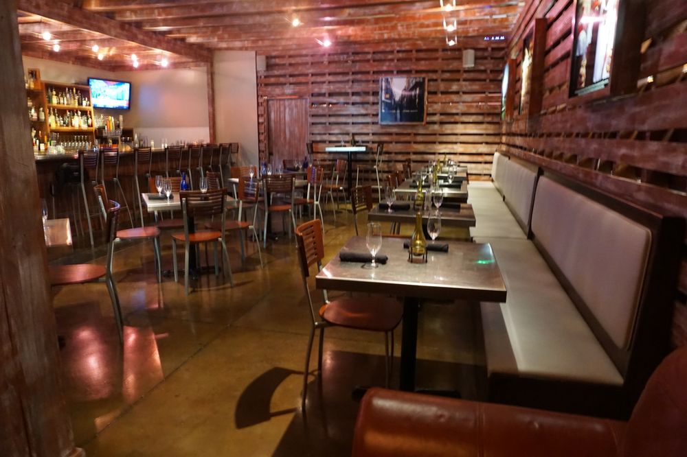 The Wine Bar - Grand Blvd Logo