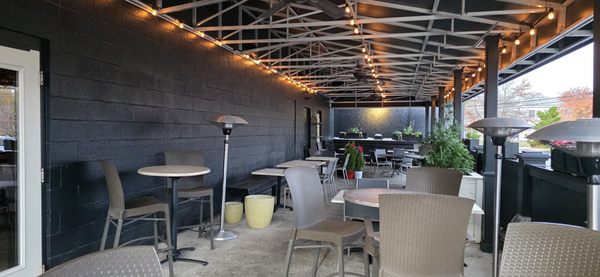 Coco's Bistro by null