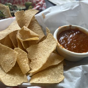 Basa's Mexican Grill - Chips con Salsa - Mexican Near Me - Katy, Texas