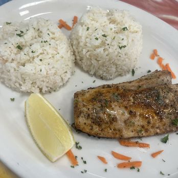 San Francisco Bay Restaurant - Mahi mahi - Seafood Near Me - Paradise, Nevada