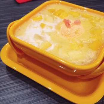 Sweet Kingdom - The Mango Kingdom--mango, ice cream, coconut milk, sago, & grapefruit (not really..) ($6.95) - Desserts Near Me - Allston, Massachusetts
