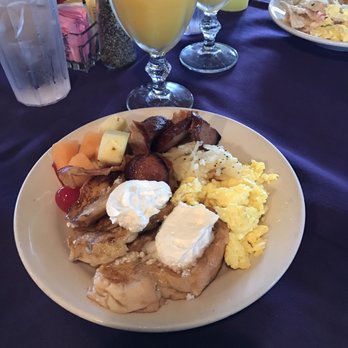 Cadillac Bar - Breakfast buffet - Tex-Mex Near Me - Houston, Texas