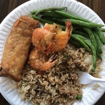 Ruby Thai Kitchen - shrimp, rice, and green beans - Thai Near Me - Burlington, Massachusetts