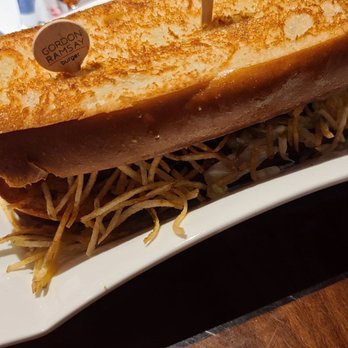 Gordon Ramsay Burger Las Vegas - Fish & Crisps - Burgers Near Me - Las Vegas, Nevada