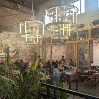 Manuela - Interior - New American Near Me - Los Angeles, California