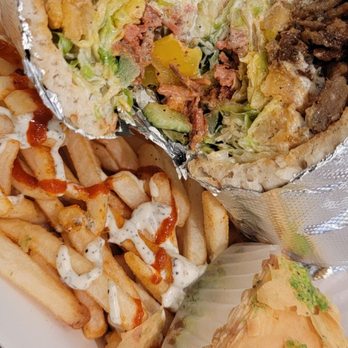 Hefty Gyros - Food Trucks Near Me